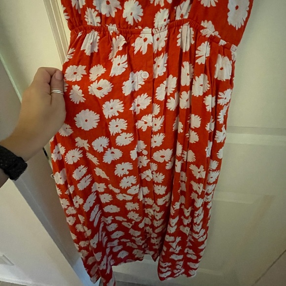 Beautiful Midi Floral Dress - Picture 2 of 4